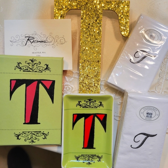 Monogram T Collection - Picture 4 of 6